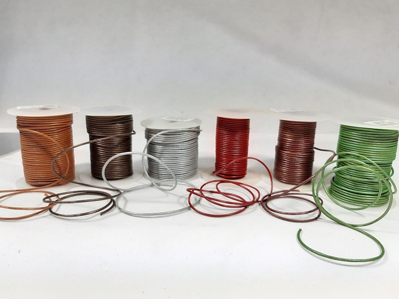 5 m kohudssn&ouml;ren med en diameter p&aring; 2 mm